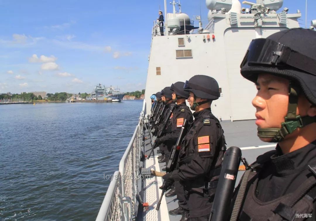 美国现役海军陆战队高度戒备状态下的生存与应对指南